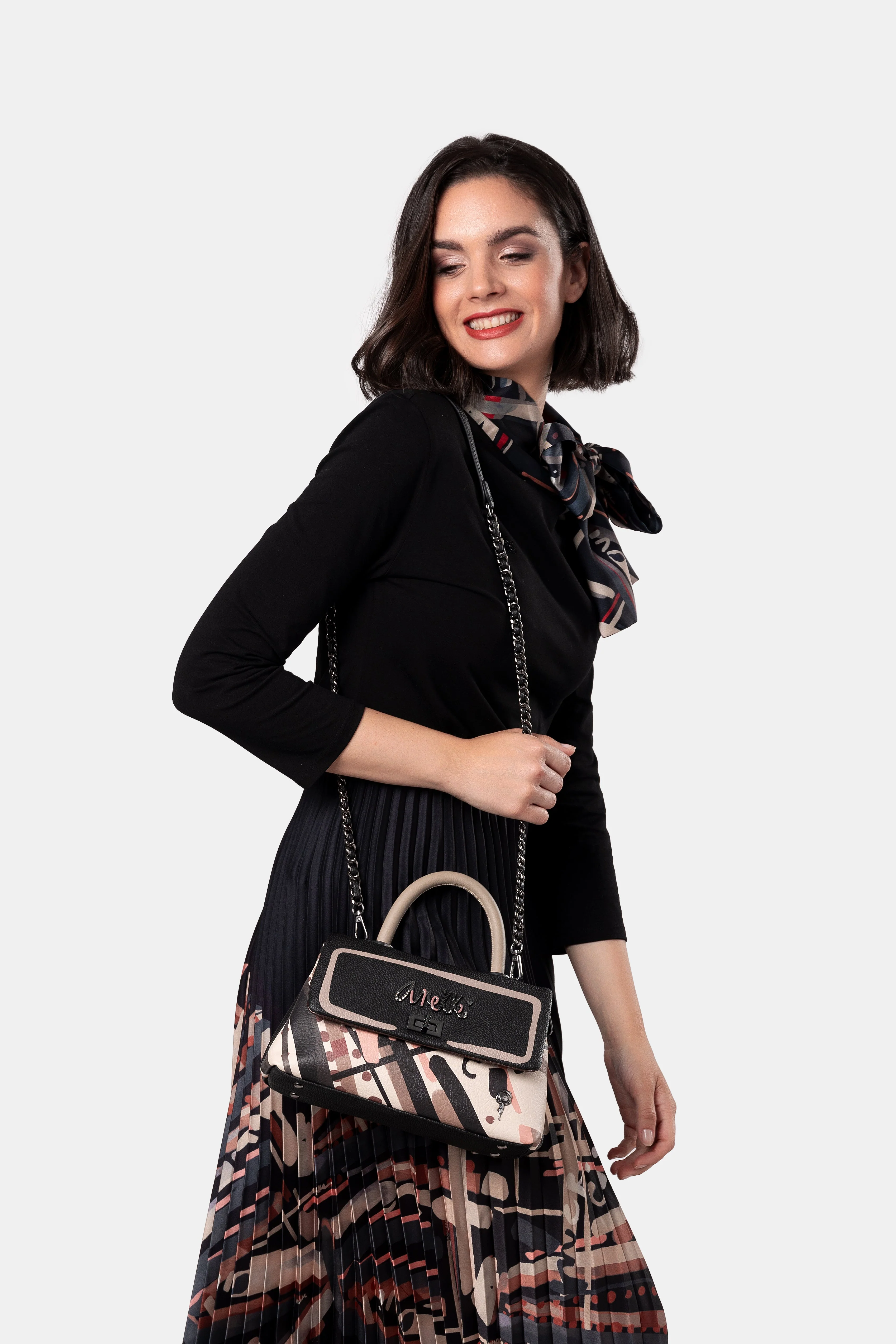 Bolso asa corta y bandolera pequeño Parisian - Image 4