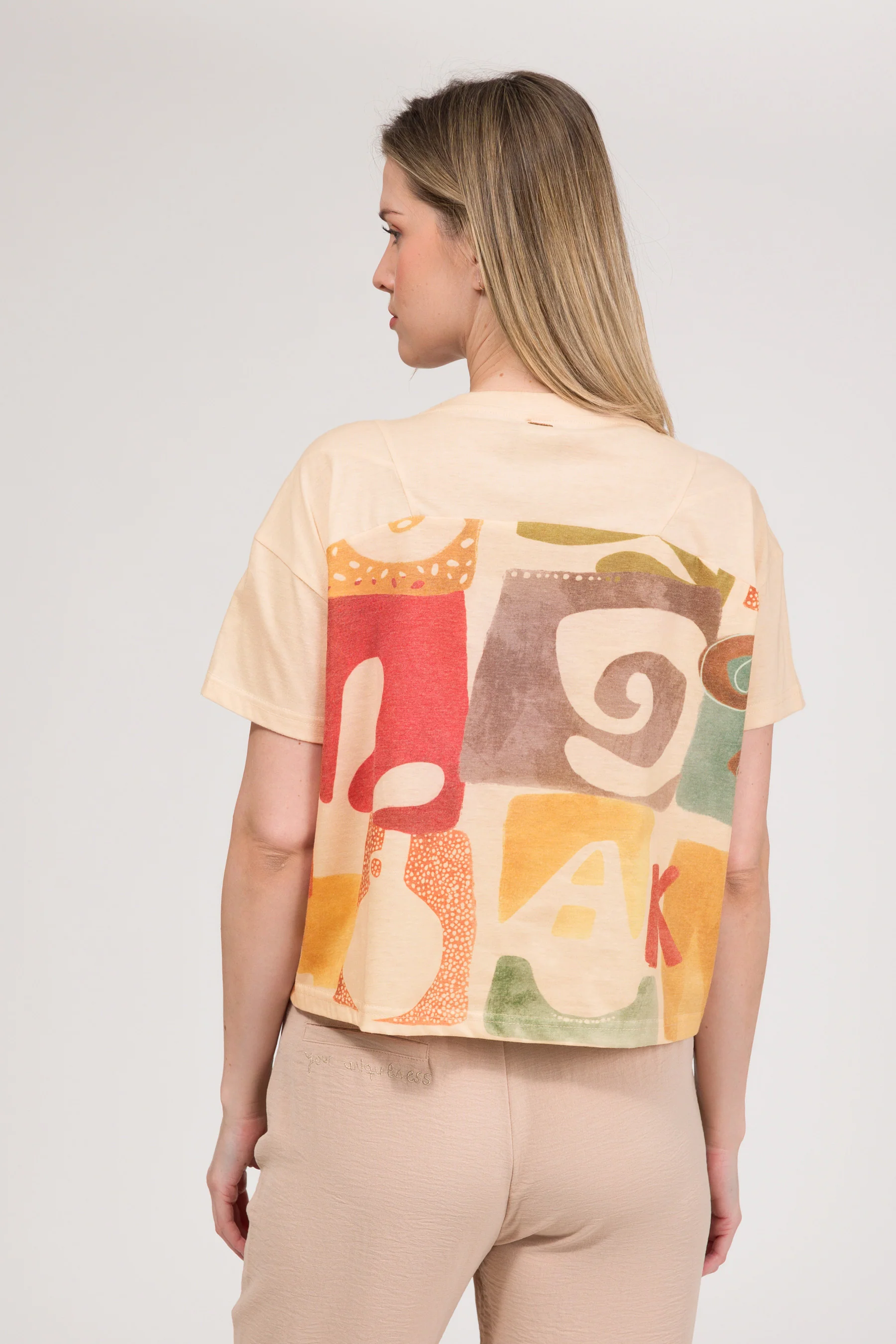 Camiseta de manga corta beige - Image 4