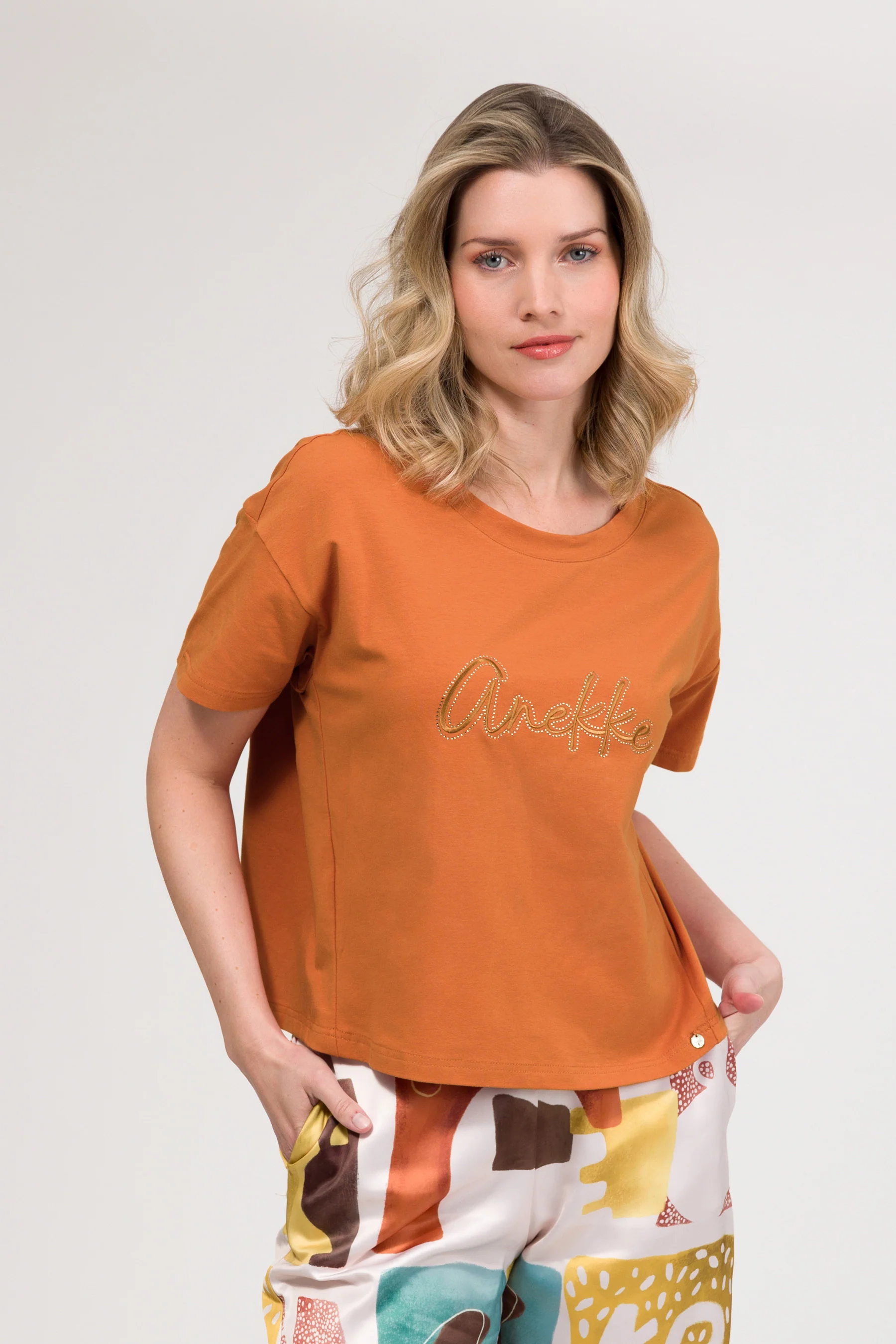 Camiseta de manga corta naranja - Image 2