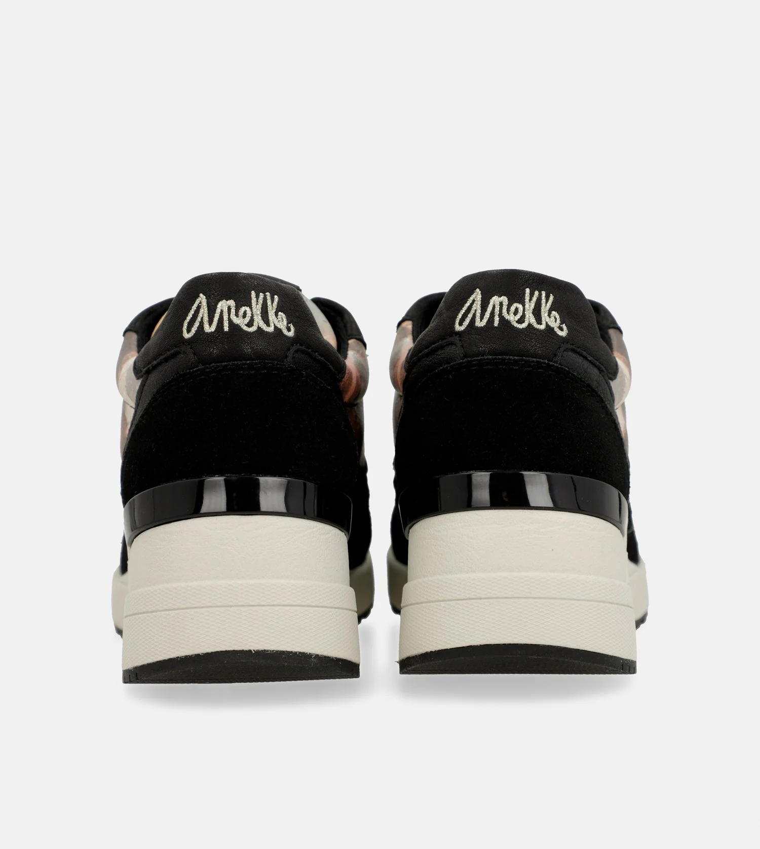 Deportivo con cuña negra Padded - Image 5