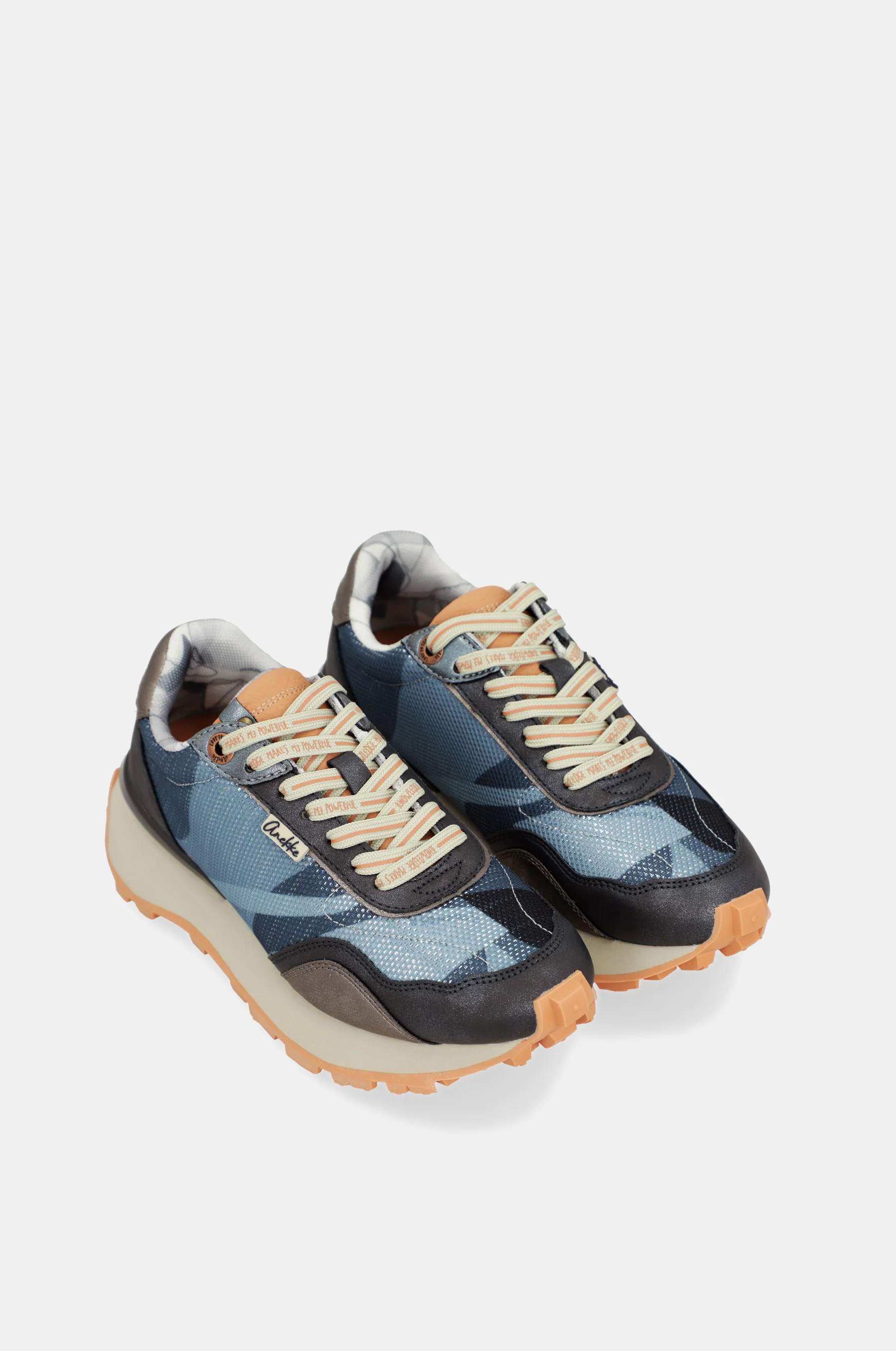 Deportivos azules - Image 3