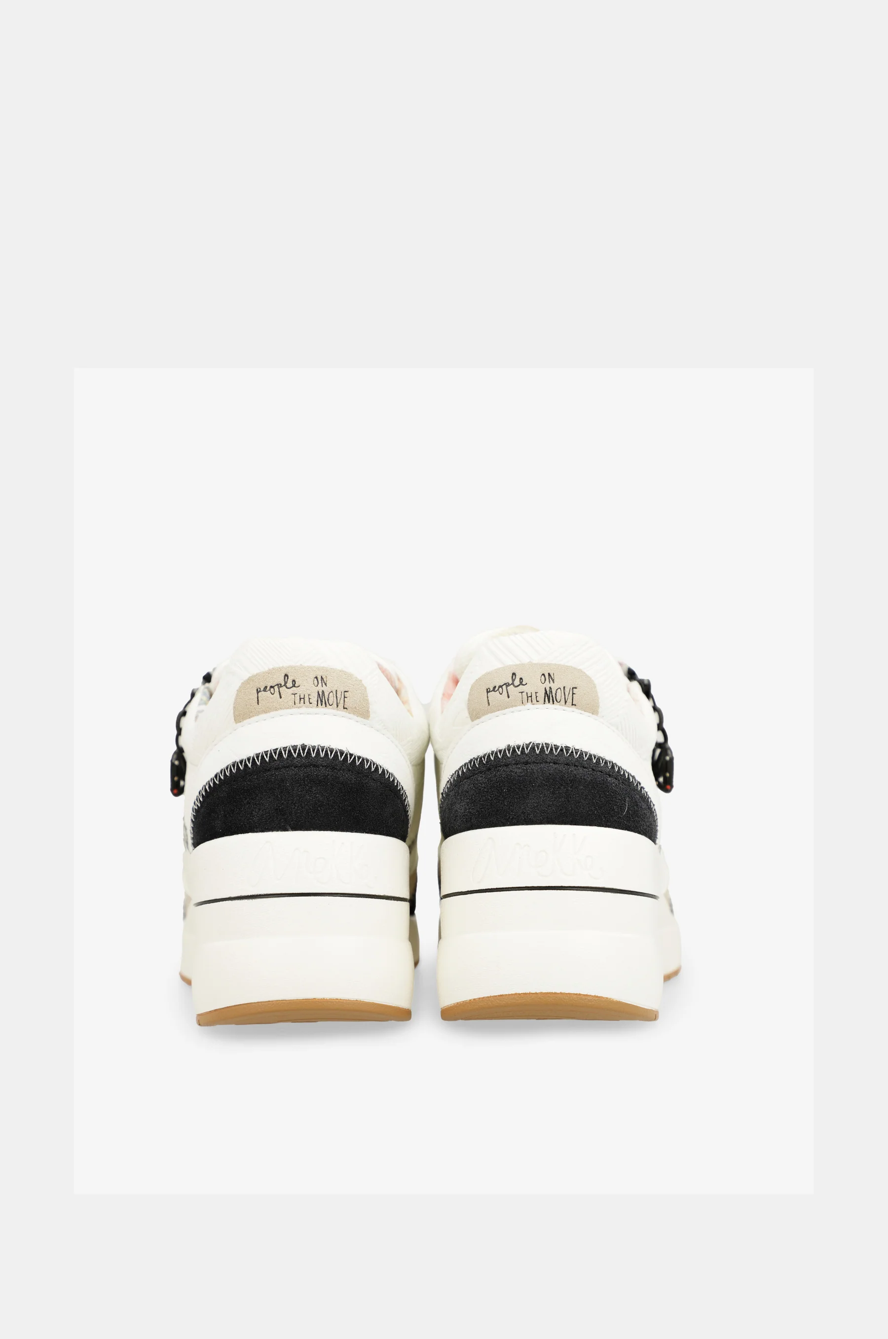 Deportivos con cuña blanco y negro - Image 9