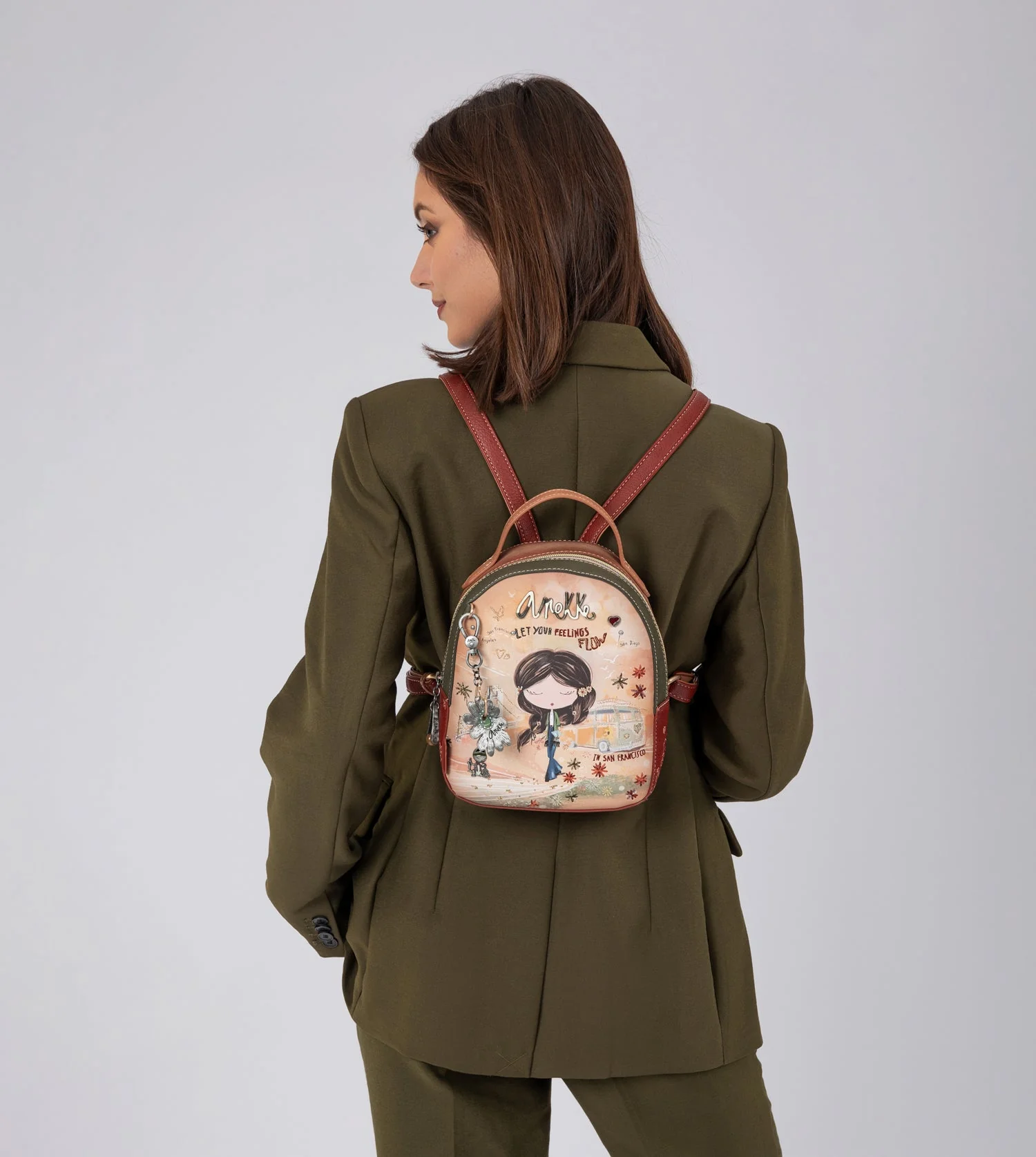 Mochila pequeña Peace & Love Camel - Image 2