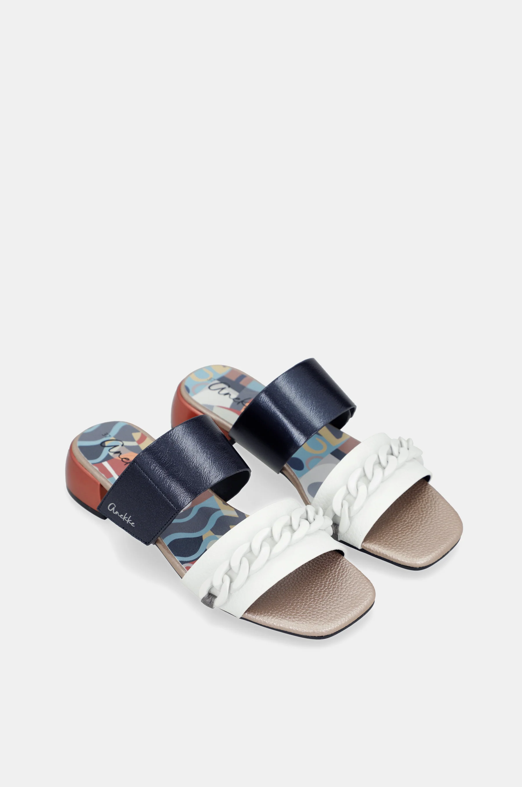Sandalias con tacón y eslabones Eikon - Image 3