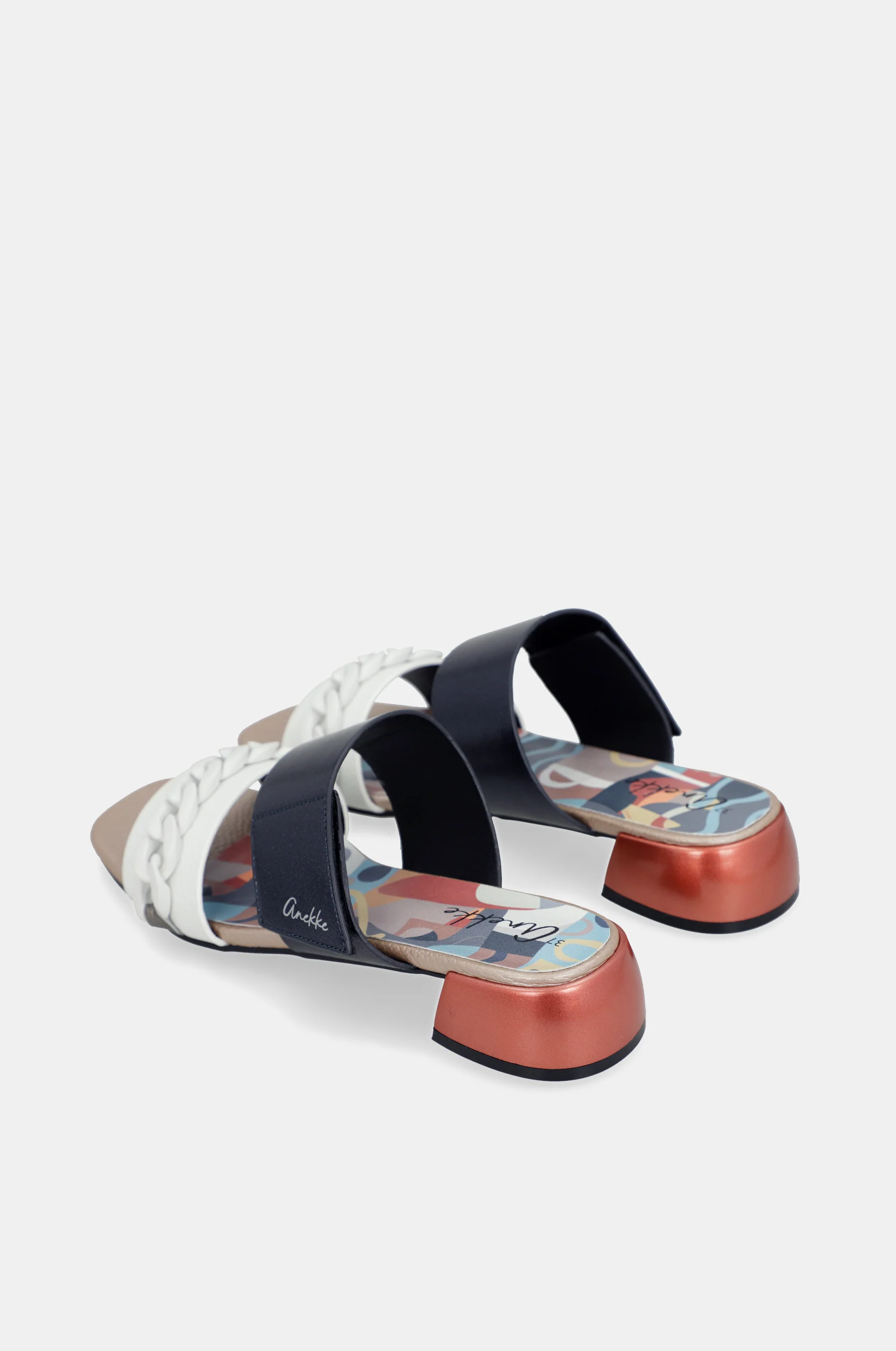 Sandalias con tacón y eslabones Eikon - Image 8