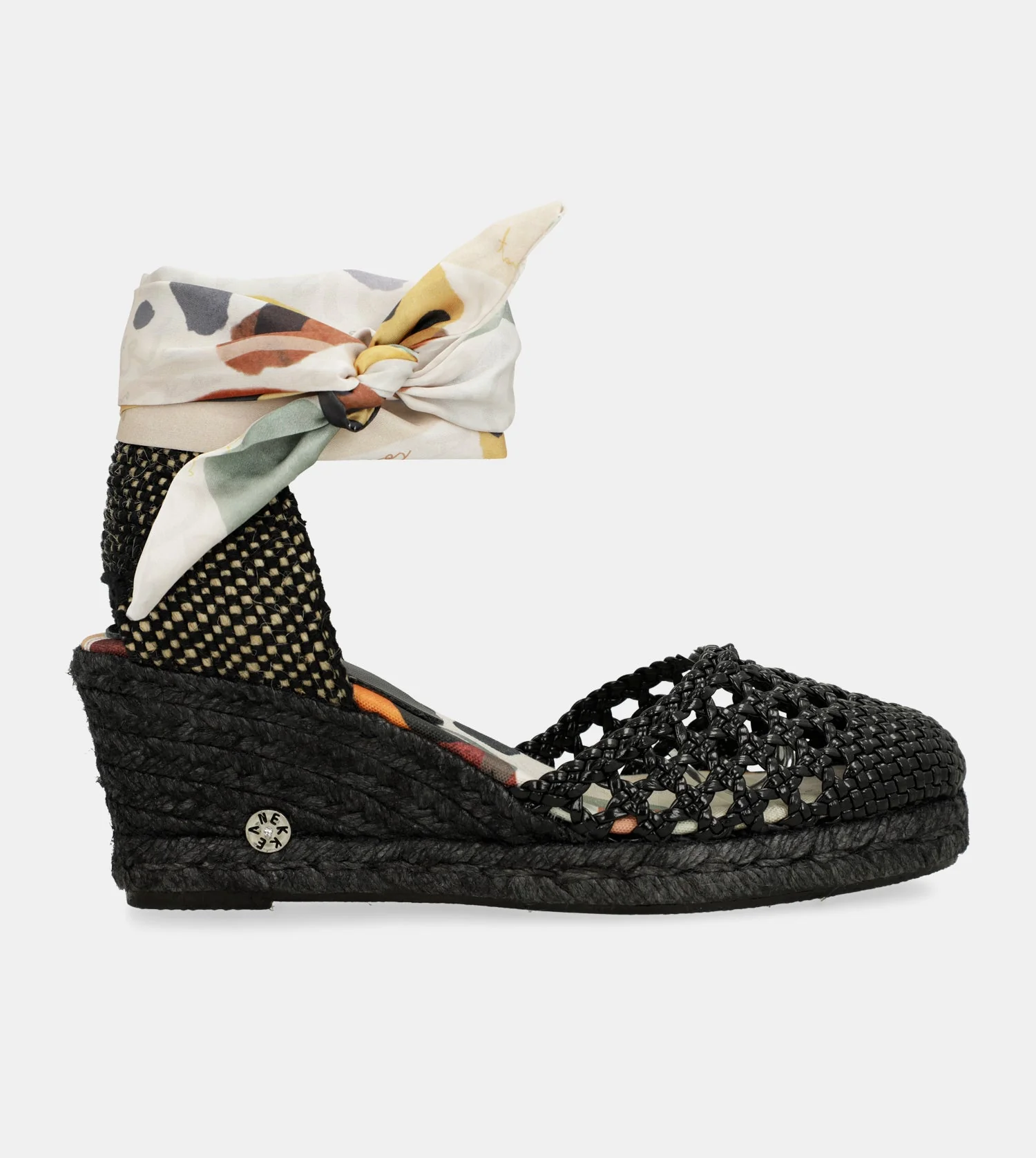 Sandalias de cuña negras Alma - Image 7